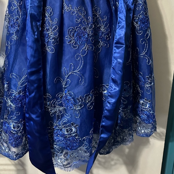 Blue Dress with silver color embroidered size 8/10 - Picture 2 of 7